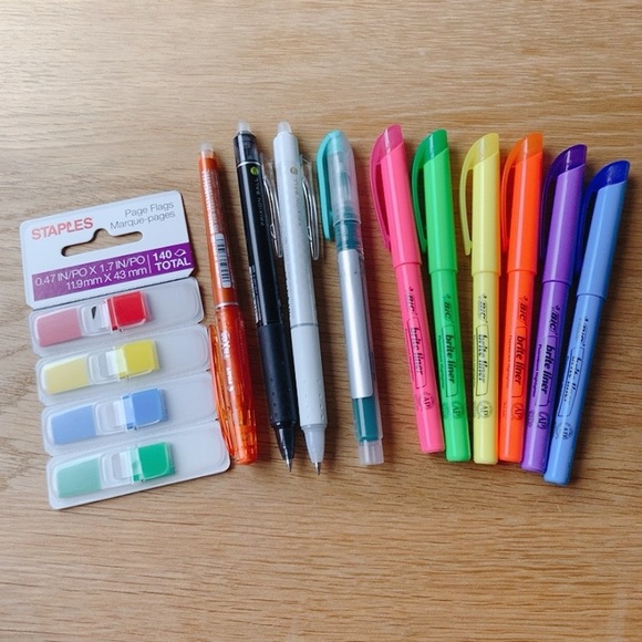 Pilot FriXion Ball Clicker Pen, Big Fluorescent Pen, staple page flags - Picture 1 of 8